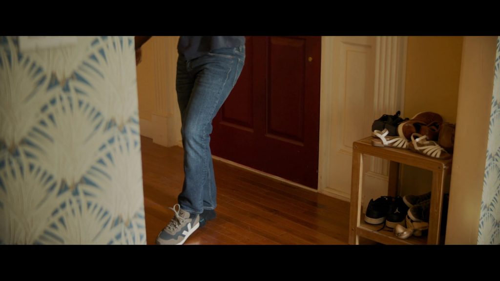 Veja Men's Sneakers Worn by Kevin Hart as Sonny Fisher in Me Time (2022) (Image 1)