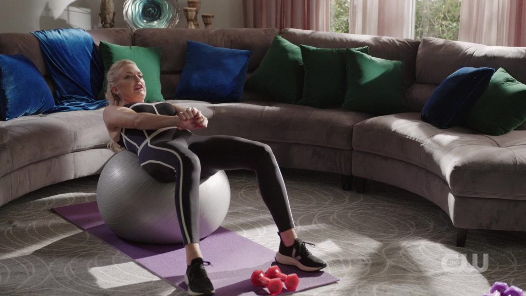 Veja Running Shoes For Women in Dynasty Season 3 Episode 11 “A Wound That May Never Heal” (2020) (Image 1)