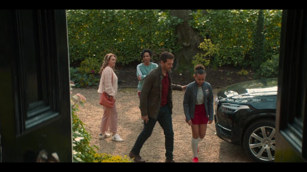 Veja Sneakers Worn by Dervla Kirwan as Corrine Price in The Stranger Episode 1 (2020) (Image 1)