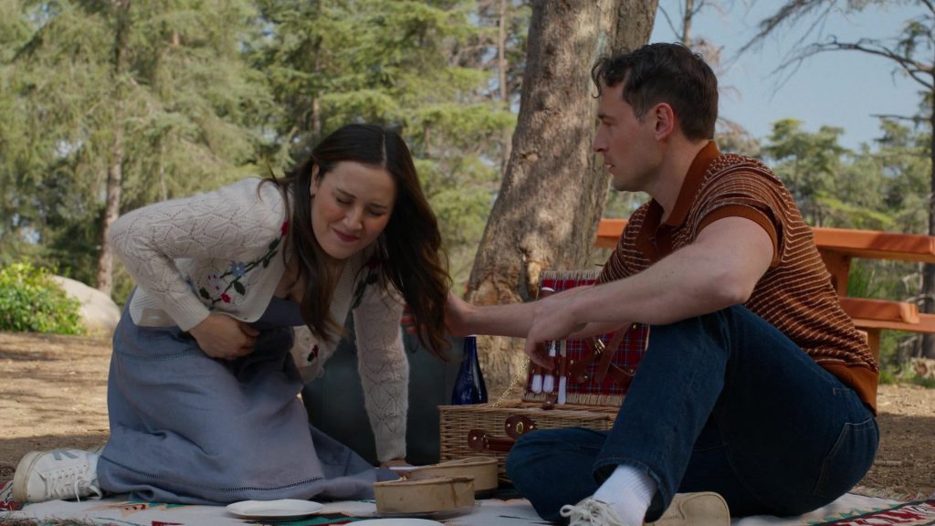 Veja Sneakers in 9-1-1 S09E07 “Secrets” (2026) (Image 1)