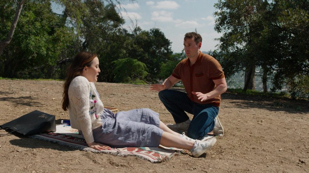 Veja Sneakers in 9-1-1 S09E07 “Secrets” (2026) (Image 5)