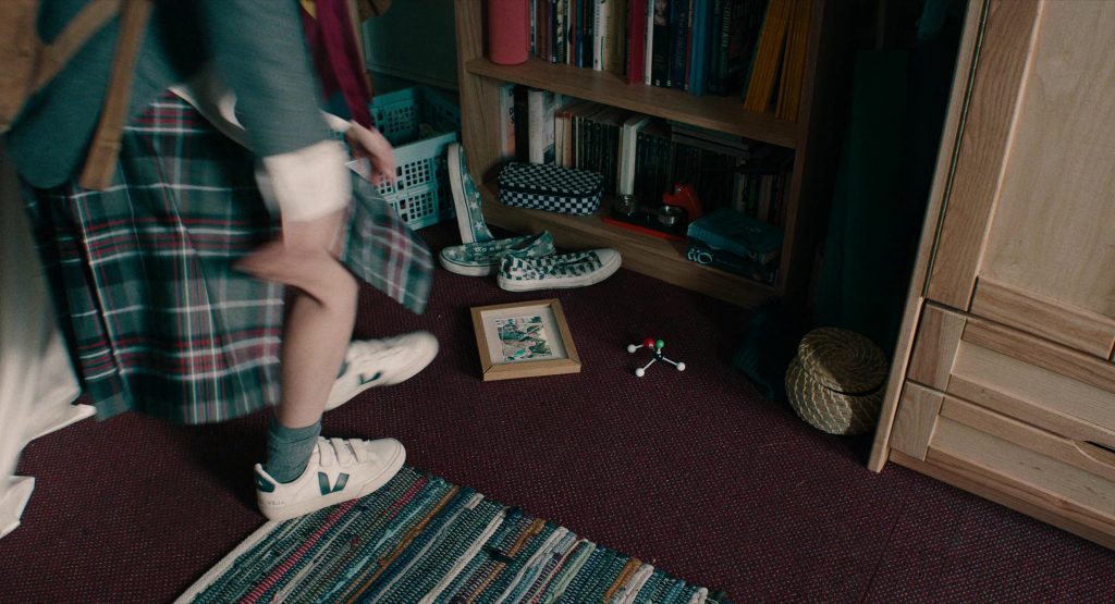 Veja Sneakers in Beetlejuice Beetlejuice (2024) (Image 1)
