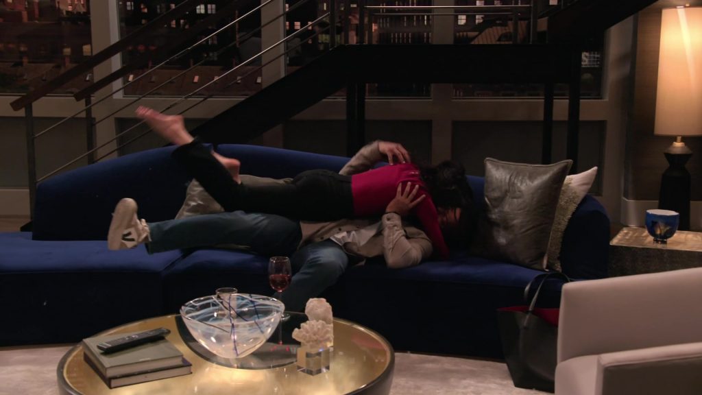 Veja Sneakers in Extended Family S01E11 “The Consequences of Writing Things Down” (2024) (Image 2)