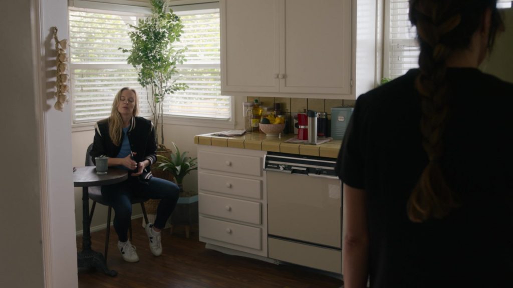 Veja Sneakers in Station 19 S07E09 “How Am I Supposed to Live Without You” (2024) (Image 2)