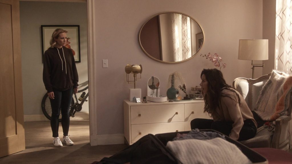 Veja Women's Shoes of Danielle Savre as Maya Bishop in Station 19 S04E14 “Comfortably Numb” (2021) (Image 1)