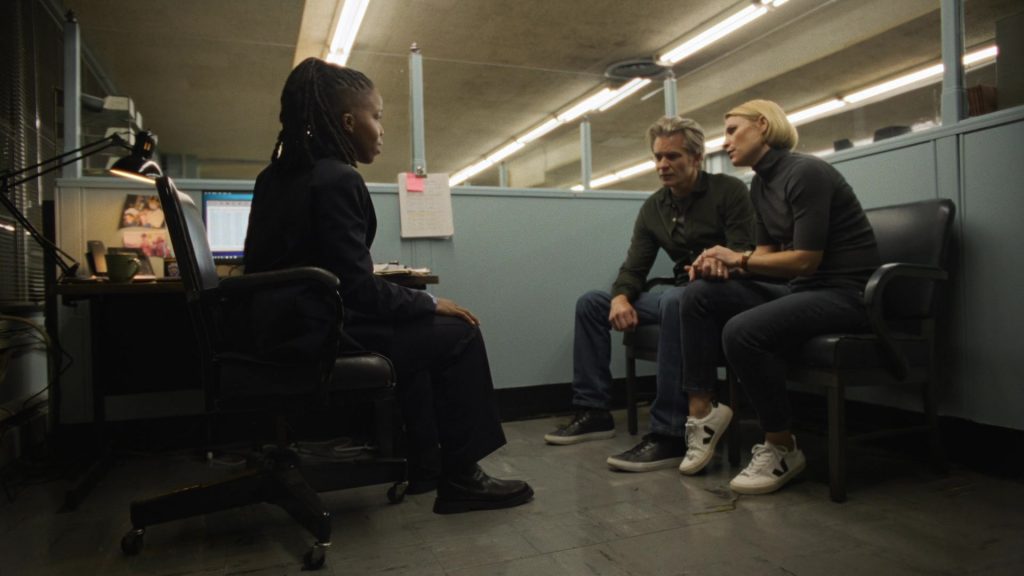 Veja Women's Sneakers Worn by Claire Danes as Sam Browne in Full Circle S01E02 “Charger” (2023) (Image 2)