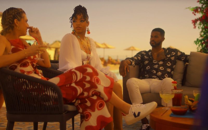 Veja Women's Sneakers in Grown-ish S04E01 “Ugh, those feels again” (2021) (Image 1)