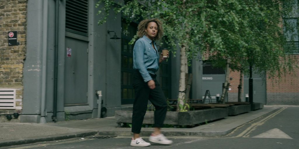 Veja Women's Sneakers in Slow Horses S03E01 “Strange Games” (2023) (Image 5)