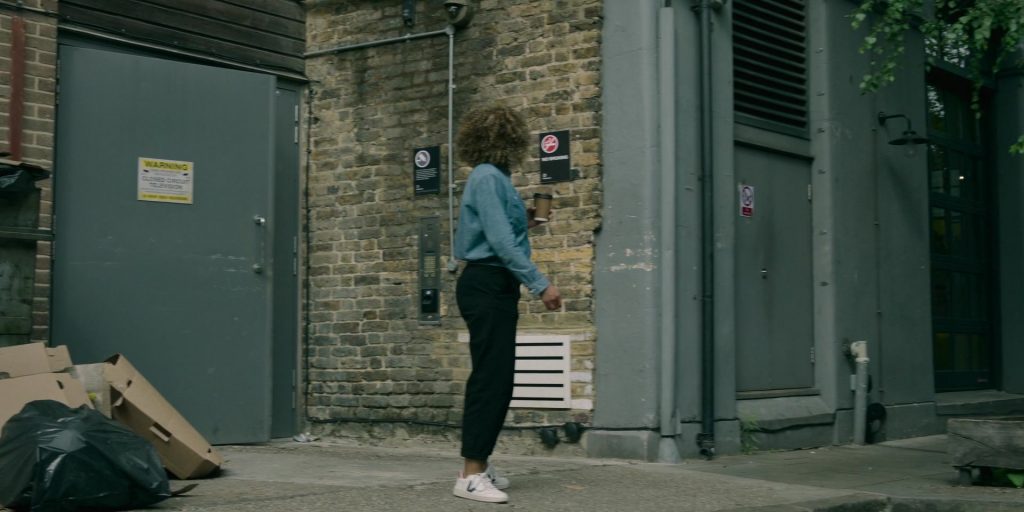 Veja Women's Sneakers in Slow Horses S03E01 “Strange Games” (2023) (Image 8)
