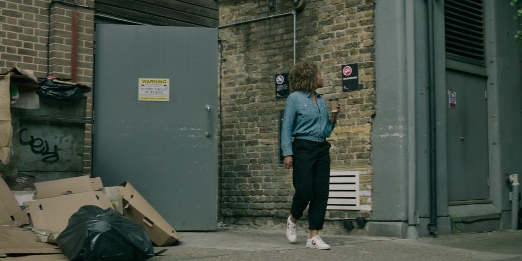 Veja Women's Sneakers in Slow Horses S03E01 “Strange Games” (2023) (Image 9)