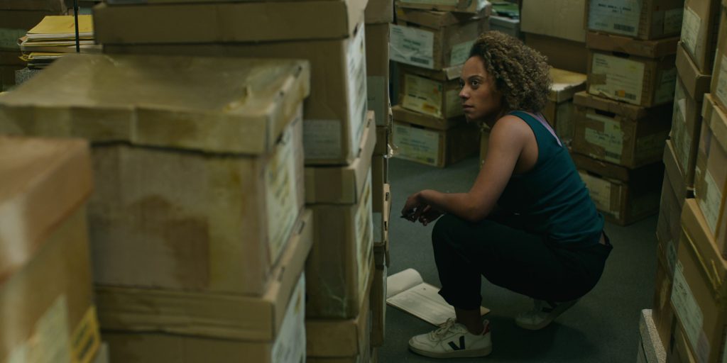 Veja Women's Sneakers in Slow Horses S03E04 “Uninvited Guests” (2023) (Image 8)