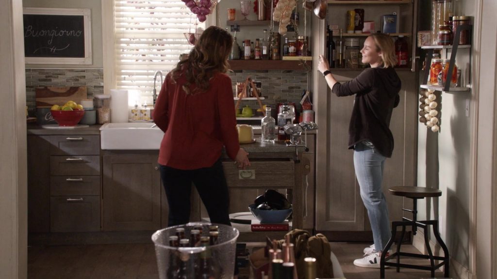 Veja Women's Sneakers of Danielle Savre as Maya Bishop in Station 19 S04E05 “Out of Control” (2020) (Image 1)