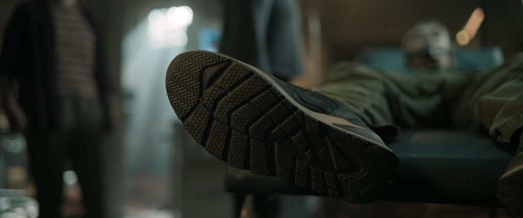 Zara Men's Sneakers in Invasion S02E09 “Breakthrough” (2023) (Image 1)