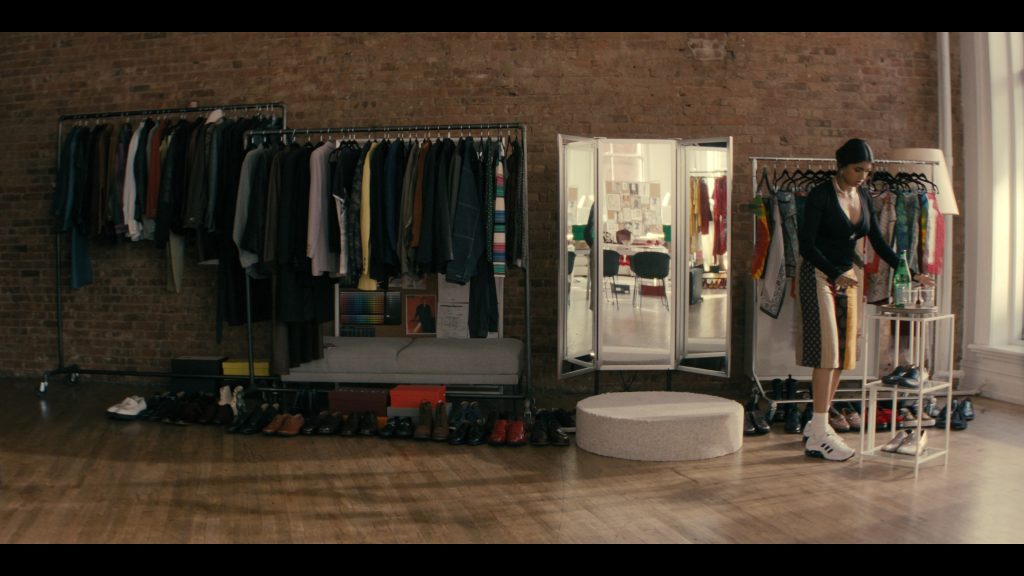 Adidas Megaride O1 sneakers in Not Suitable for Work S01E04 “The Jawline of Your Dreams” (2026) (Image 12)