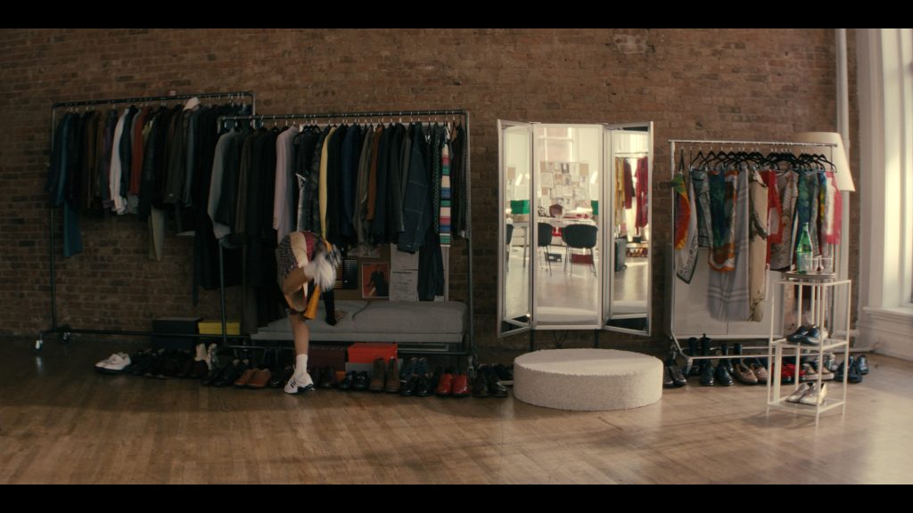 Adidas Megaride O1 sneakers in Not Suitable for Work S01E04 “The Jawline of Your Dreams” (2026) (Image 6)