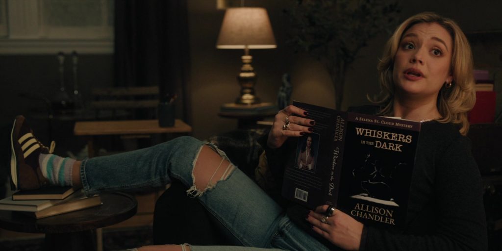 Adidas SL72 OG trainers in Youre Killing Me S01E03 “The Copycat” (2026) (Image 7)