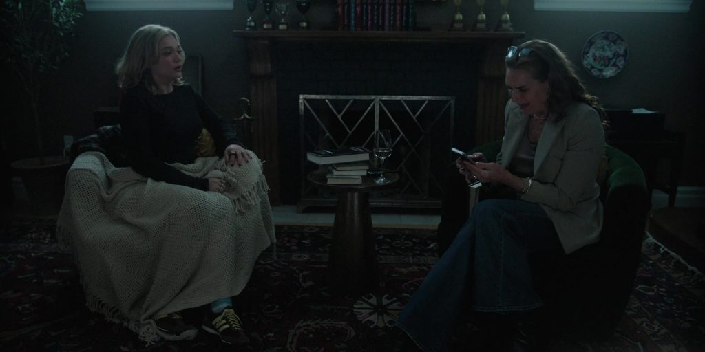 Adidas SL72 OG trainers in Youre Killing Me S01E03 “The Copycat” (2026) (Image 8)
