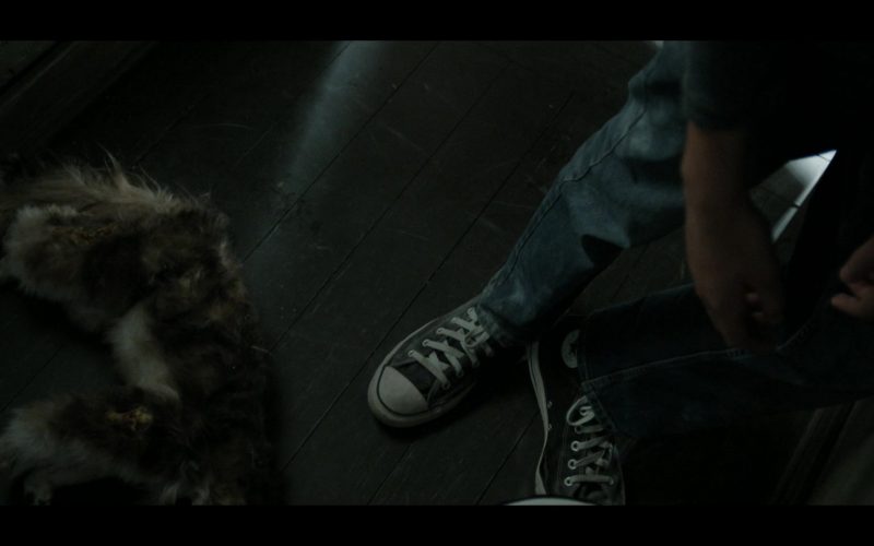 Converse Shoes in Criminal Minds S19E03 “Body Count” (2026) (Image 1)