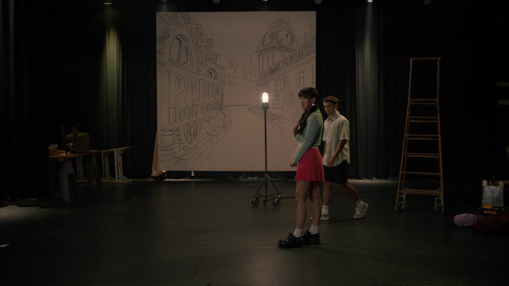 New Balance Sneakers in Sweet Magnolias S05E06 “Smoke and Mirrors” (2026) (Image 2)