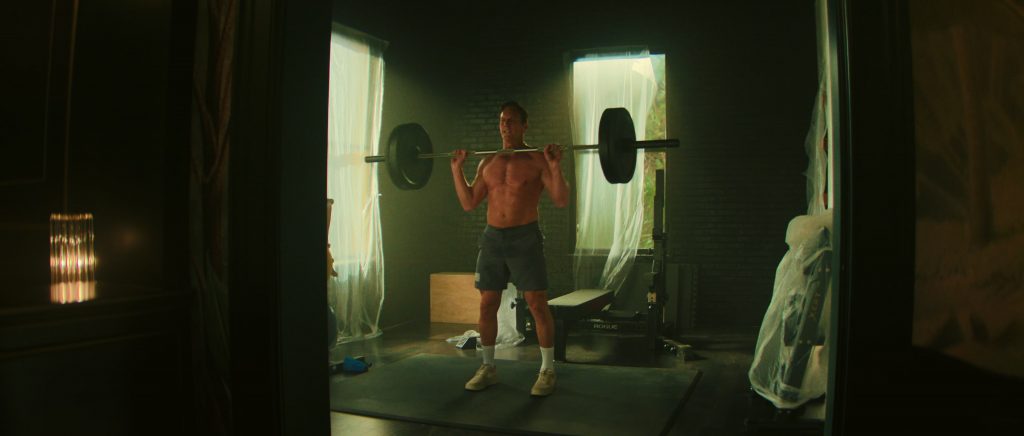 Nike Air Force 1 '07 LV8 trainers in Cape Fear S01E03 “Phantom Sensations” (2026) (Image 6)
