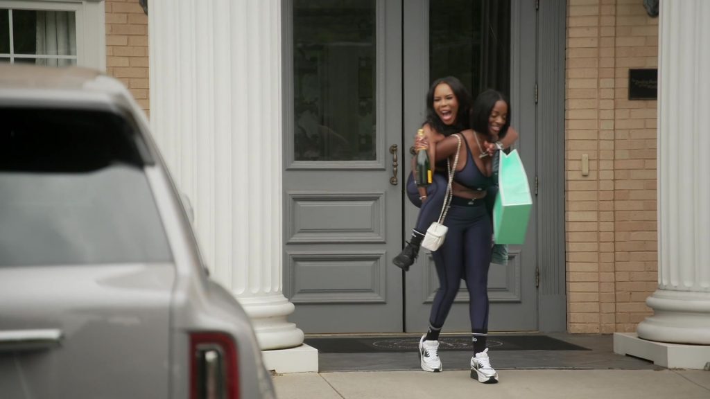 Nike Air Max 90 LV8 women's sneakers with a platform midsole in The Real Housewives of Atlanta S17E09 “Picking Up the Peaches” (2026) (Image 1)