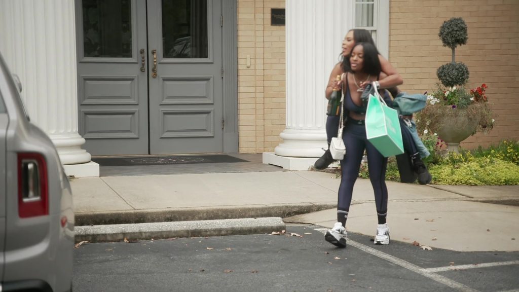 Nike Air Max 90 LV8 women's sneakers with a platform midsole in The Real Housewives of Atlanta S17E09 “Picking Up the Peaches” (2026) (Image 4)