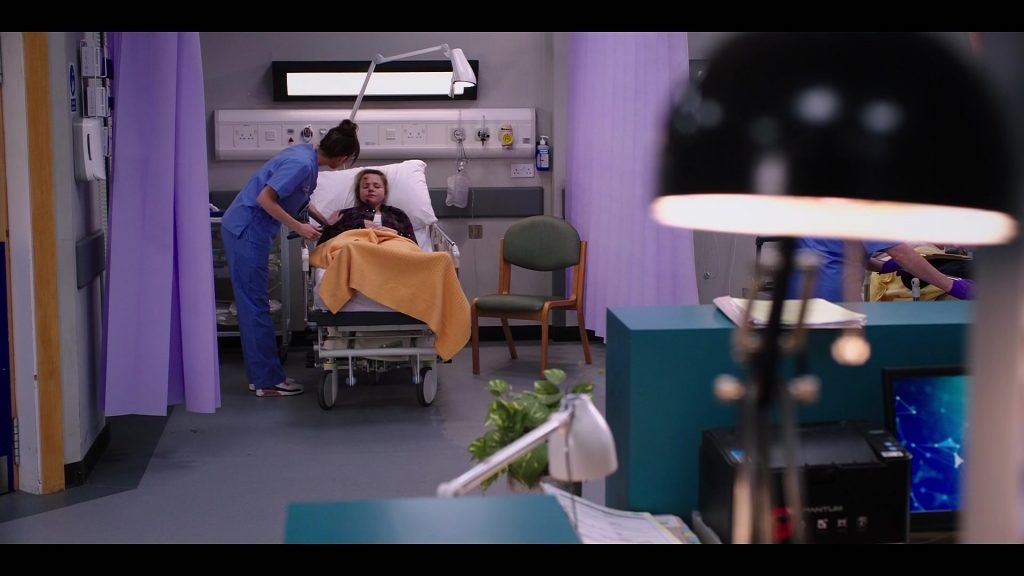 Nike Air Max 90 SE “Neapolitan” sneakers in Casualty S40E26 “Lethal Legacy Episode 6” (2026) (Image 2)