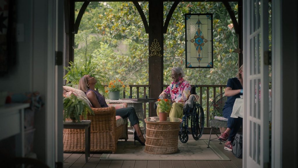 Nike Air Max SC SE sneakers in Sweet Magnolias S05E02 “Bigger and Brighter” (2026) (Image 2)