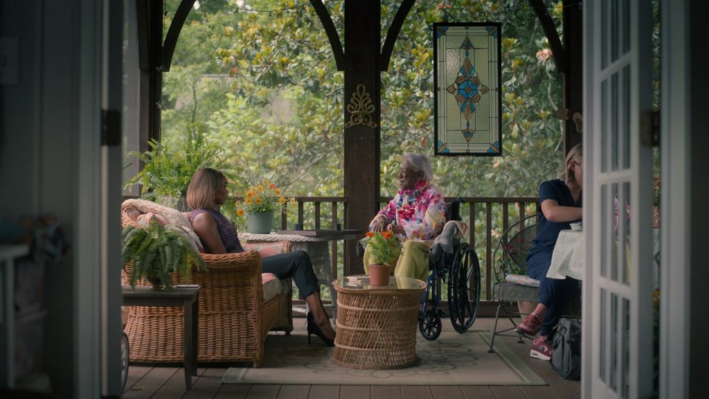 Nike Air Max SC SE sneakers in Sweet Magnolias S05E02 “Bigger and Brighter” (2026) (Image 5)