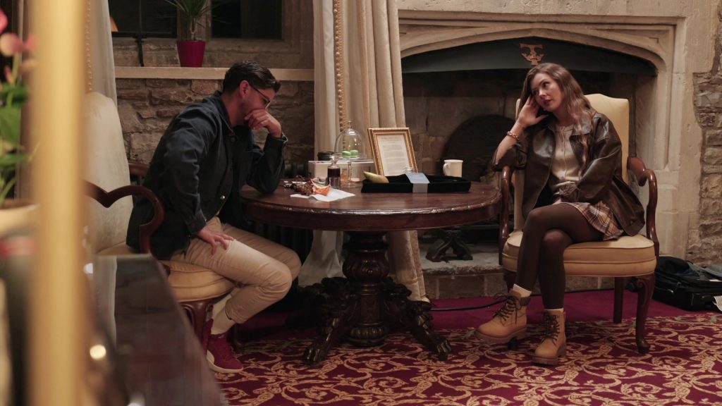 Puma Sneakers in 90 Day The Last Resort S03E02 “Last Crown Standing” (2026) (Image 17)