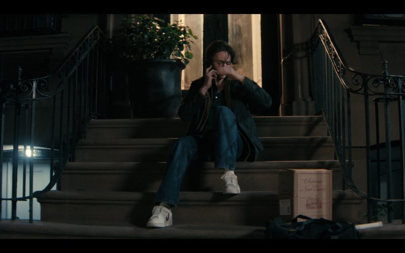 Veja V-12 leather sneakers in Not Suitable for Work S01E03 “The Philadelphia Thirst Monster” (2026) (Image 1)